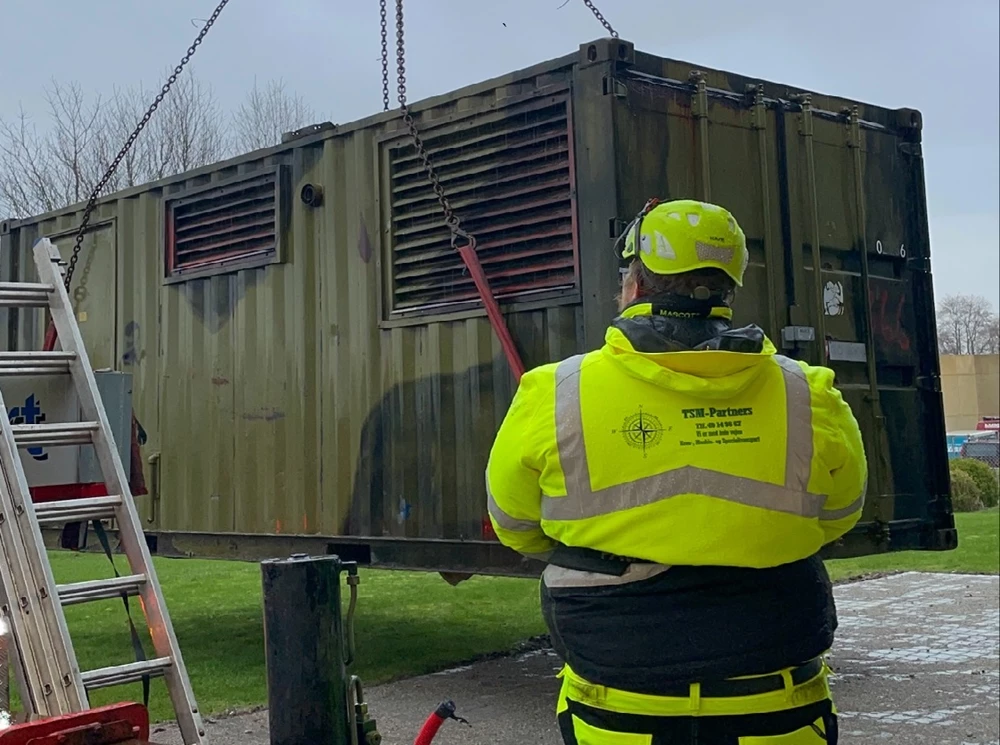 Zwei doppelte Notstromsysteme schützen vor kritischen Stromausfällen