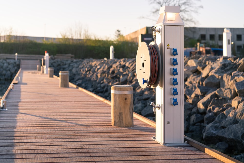 Remote control of electricity and water connection